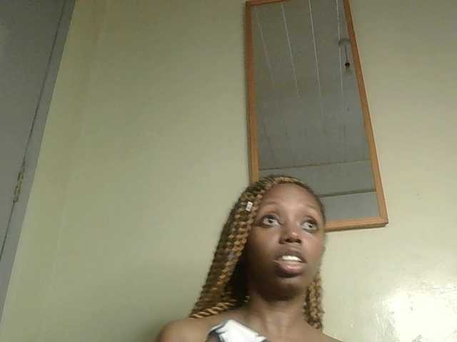 SexyBanni's BongaCams show and profile