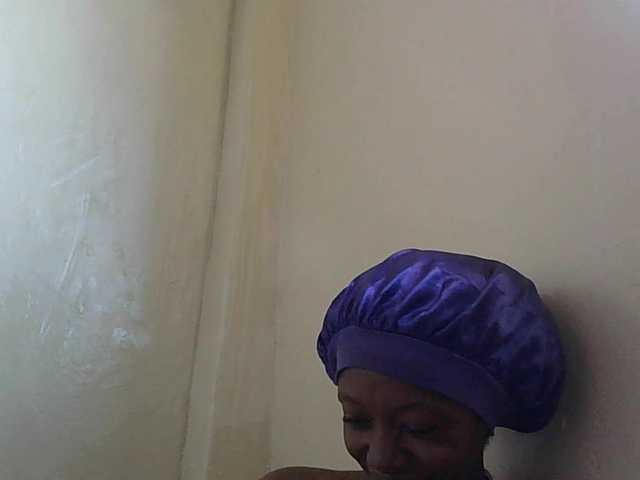 SexyBanni's BongaCams show and profile