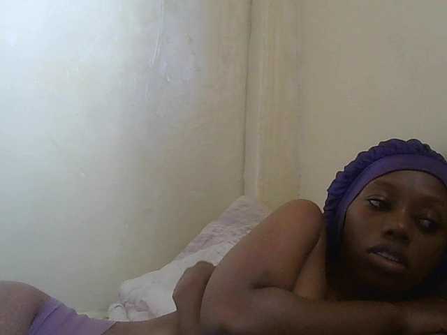 SexyBanni's BongaCams show and profile