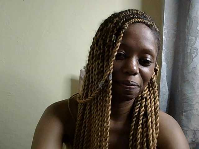 SexyBanni's BongaCams show and profile