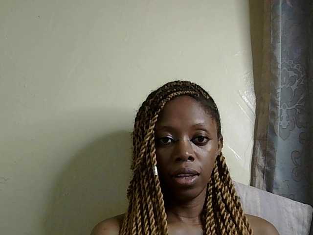 SexyBanni's BongaCams show and profile