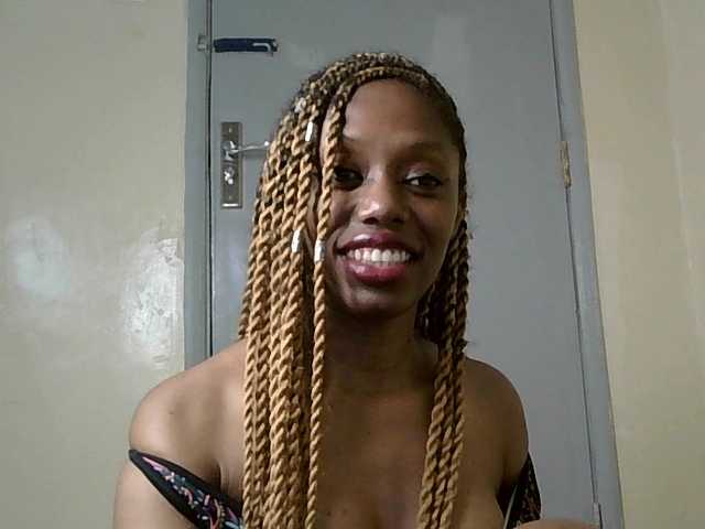 SexyBanni's BongaCams show and profile