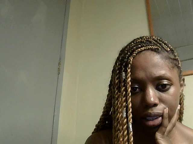 SexyBanni's BongaCams show and profile