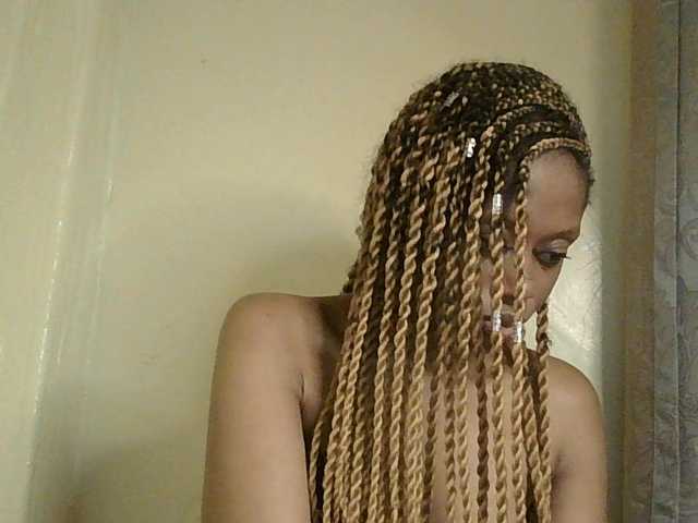 SexyBanni's BongaCams show and profile