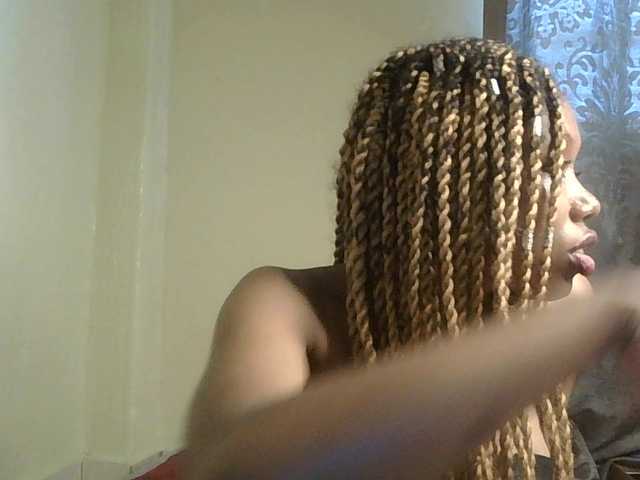 SexyBanni's BongaCams show and profile