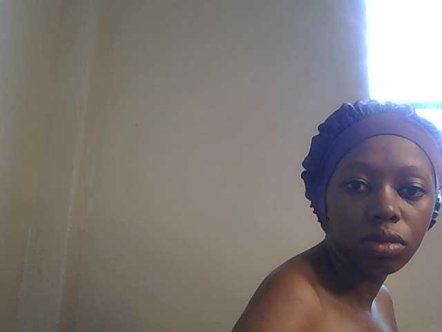 SexyBanni's BongaCams show and profile