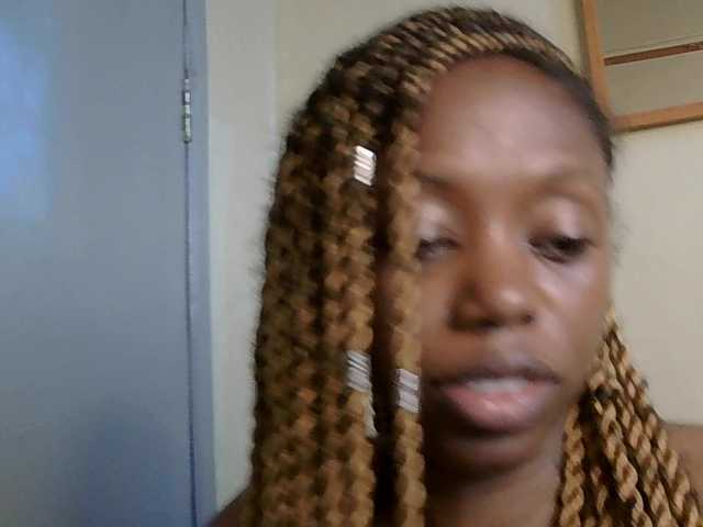 SexyBanni's BongaCams show and profile