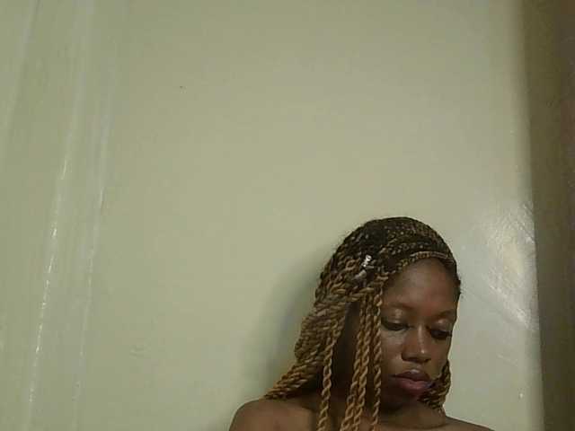 SexyBanni's BongaCams show and profile