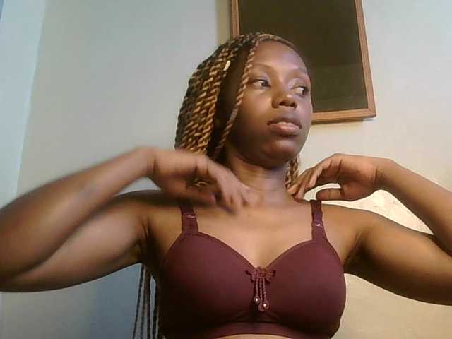 SexyBanni's BongaCams show and profile