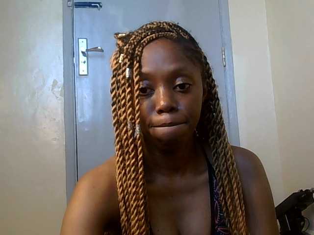 SexyBanni's BongaCams show and profile