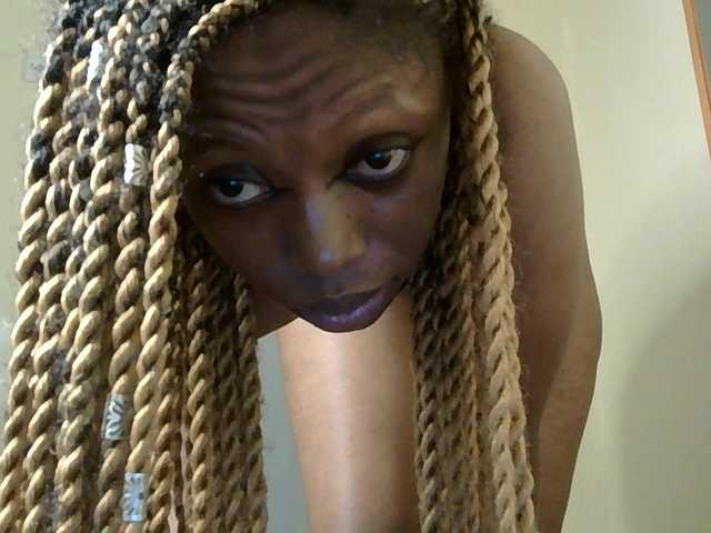 SexyBanni's BongaCams show and profile