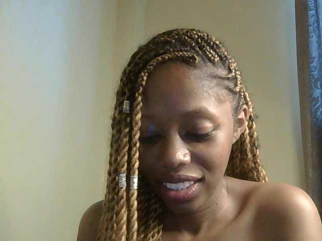 SexyBanni's BongaCams show and profile