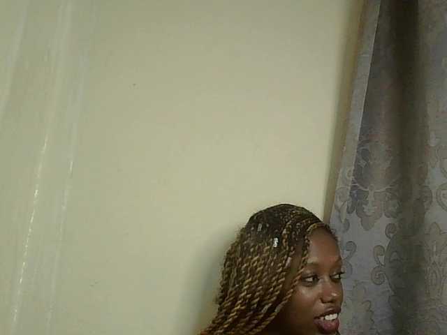 SexyBanni's BongaCams show and profile