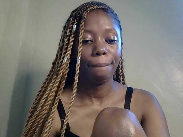 SexyBanni's BongaCams show and profile