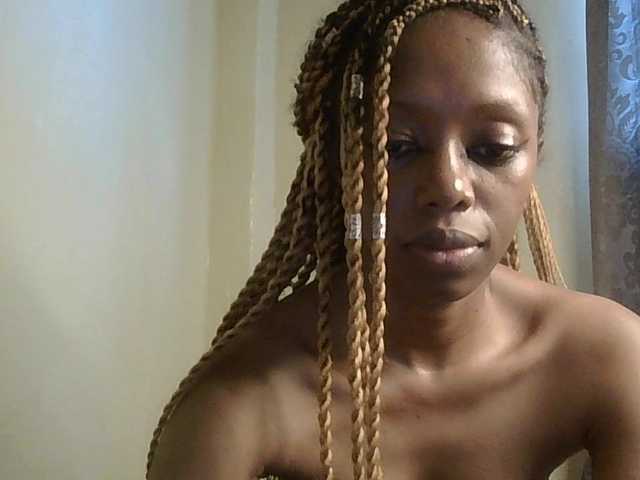 SexyBanni's BongaCams show and profile