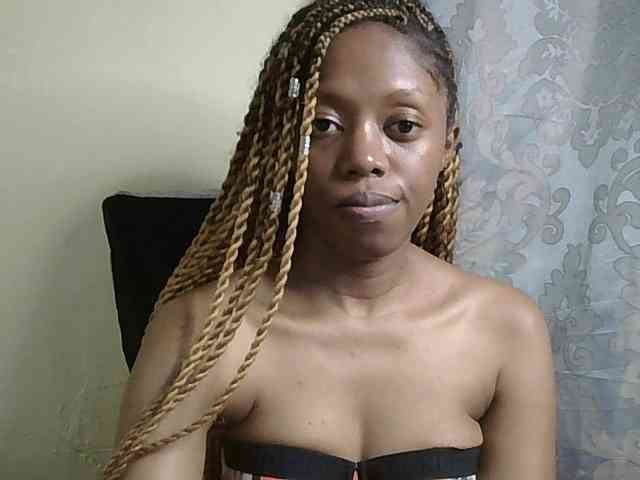 SexyBanni Live Webcam on BongaCams