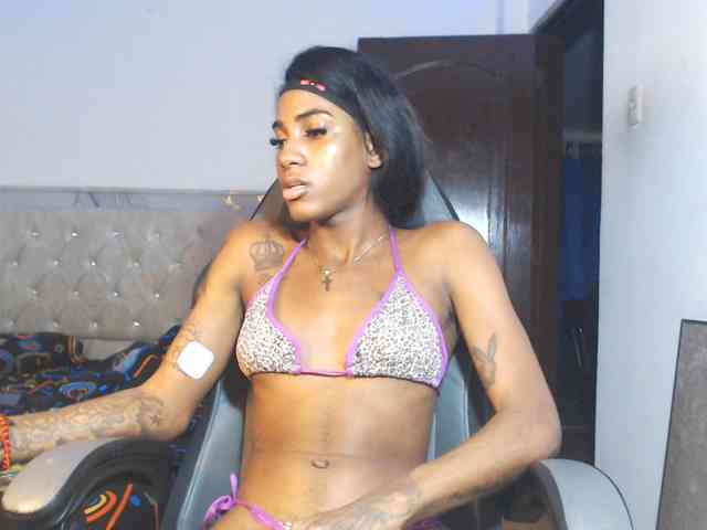 MiaDeseo Live Webcam on BongaCams