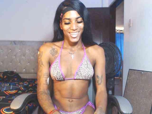 MiaDeseo Live Webcam on BongaCams