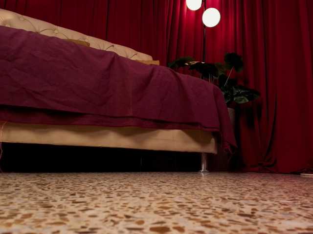 Sharlotte-1 live cam on BongaCams