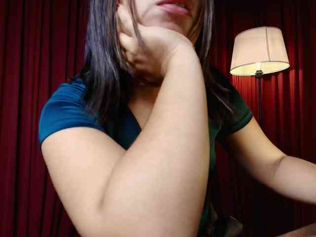 Sharlotte-1 webcam