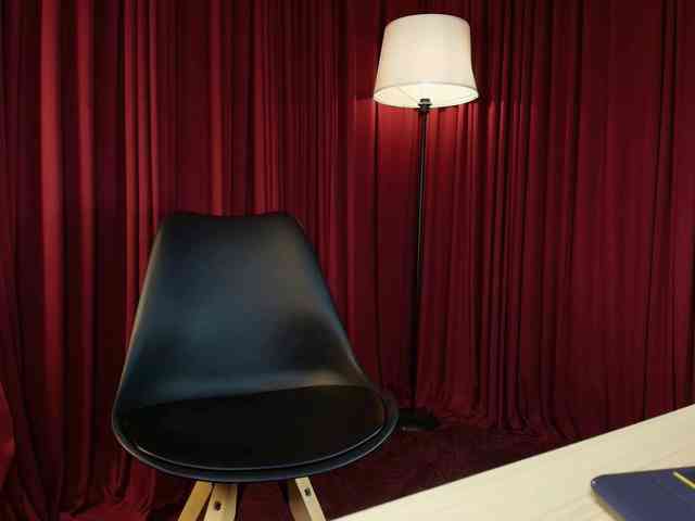 Sharlotte-1 webcam