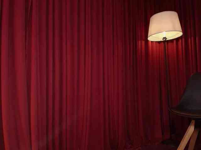 Sharlotte-1 webcam