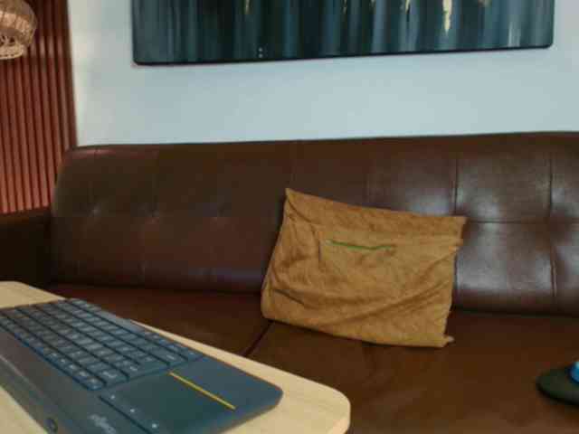 Sharlotte-1 webcam