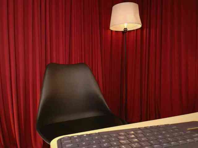 Sharlotte-1 webcam