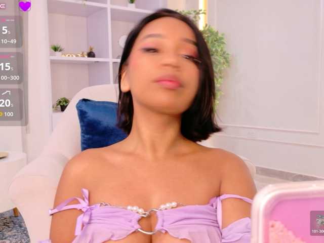 AliceJackkson live cam on BongaCams