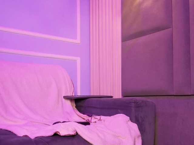 AliceJackkson's BongaCams show and profile