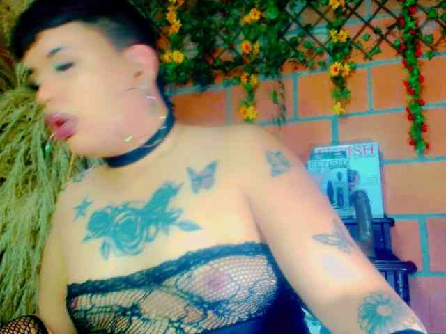 SAMANTHASEXFOX Sex Cam Show