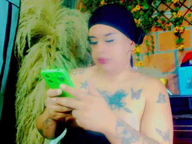 SAMANTHASEXFOX Sex Cam Show