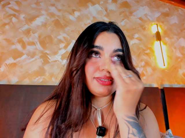 anny-arango1, en directo ahora en BongaCams