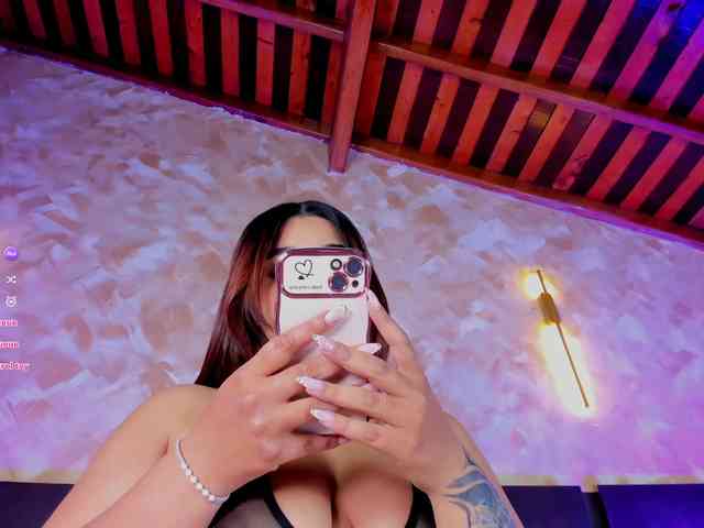 anny-arango webcam
