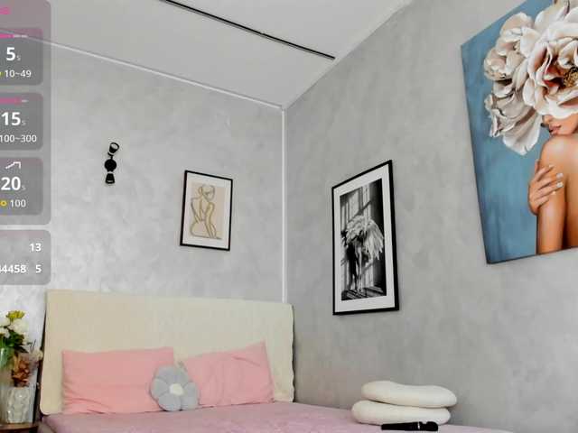 ElinaMoon live cam on BongaCams