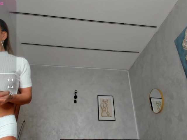 ElinaMoon Live Cam on BongaCams