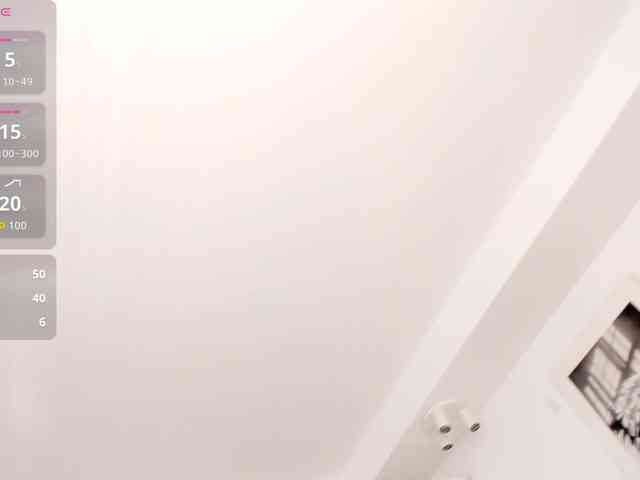 ElinaMoon webcam