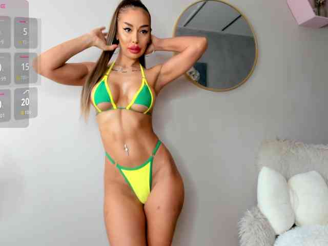 ElinaMoon webcam
