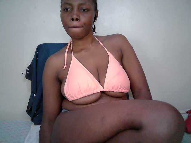 sexy-muna live cam on BongaCams