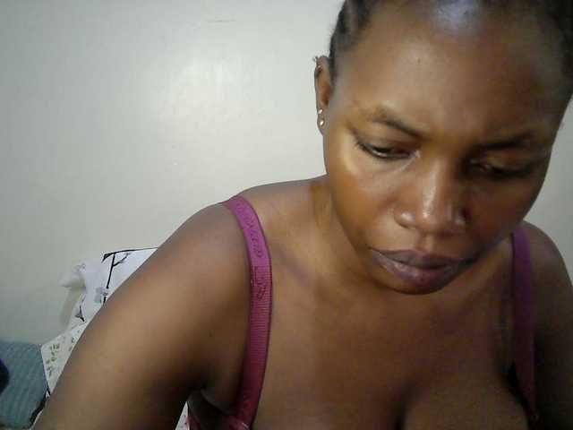 sexy-muna live cam on BongaCams