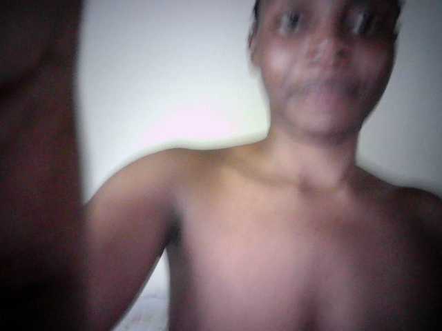 sexy-muna's BongaCams show and profile