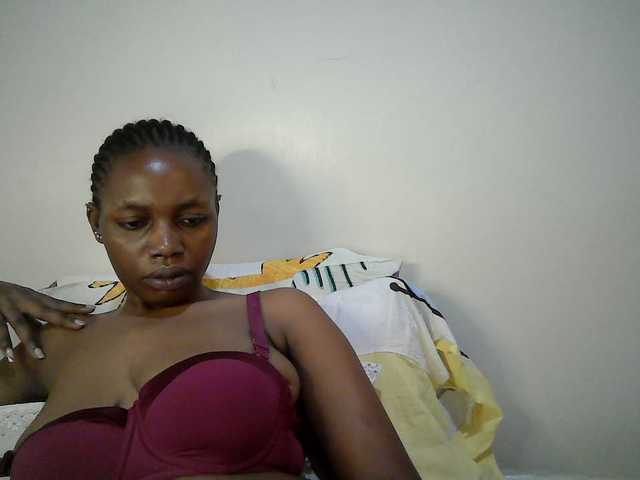 sexy-muna live cam on BongaCams