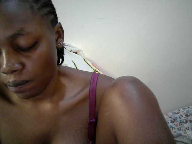 sexy-muna live cam on BongaCams