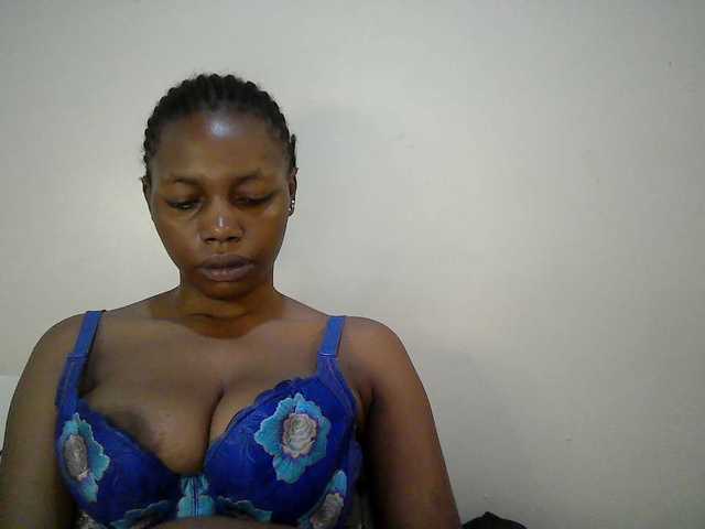 sexy-muna live cam on BongaCams