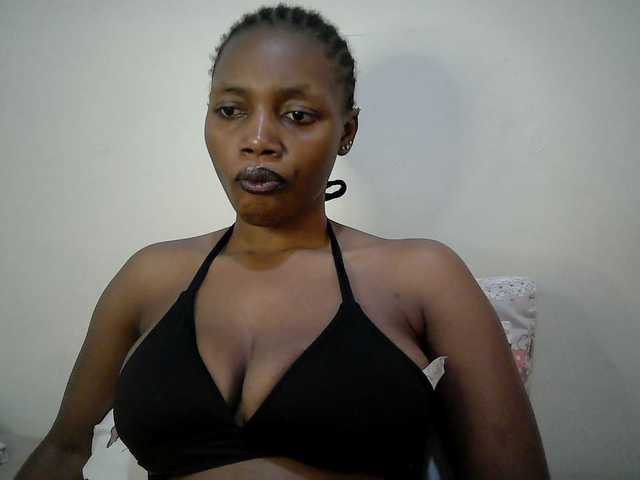 sexy-muna live cam on BongaCams