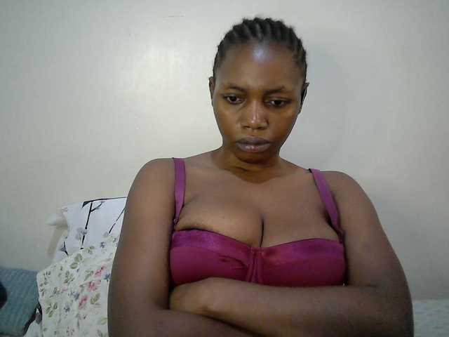 sexy-muna live cam on BongaCams