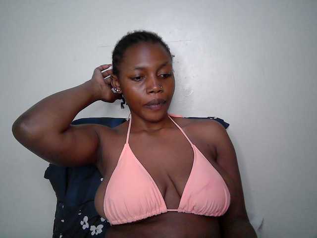 sexy-muna live cam on BongaCams