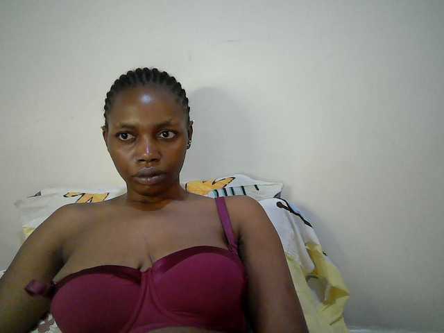 sexy-muna live cam on BongaCams