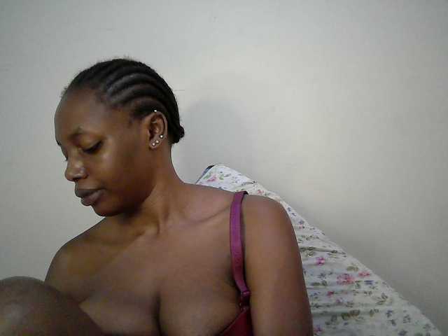 sexy-muna live cam on BongaCams
