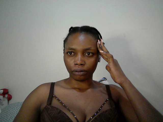 sexy-muna's BongaCams show and profile